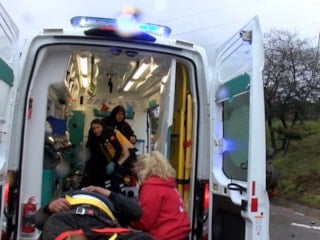 TEM Otoyolu'nda kaza yapan araca başka bir araç çarptı