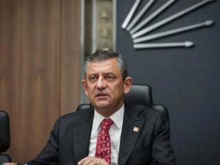 Özgür Özel, 4 milletvekilini Muhittin Böcek’e gönderdi