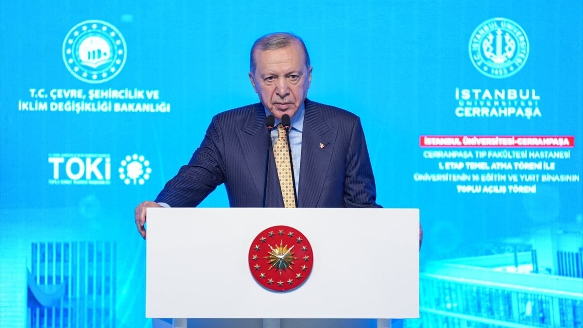 Cumhurbaşkanı Erdoğan, İskenderun'daki Mehmetçik'in bayramını kutladı