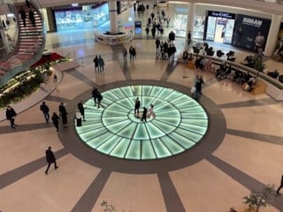 Bursa'da bayramın ilk gününde AVM'lerde yoğunluk oluştu