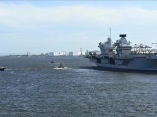 İngiltere, ABD’nin İngiliz üslerini kullanmasına izin verdi