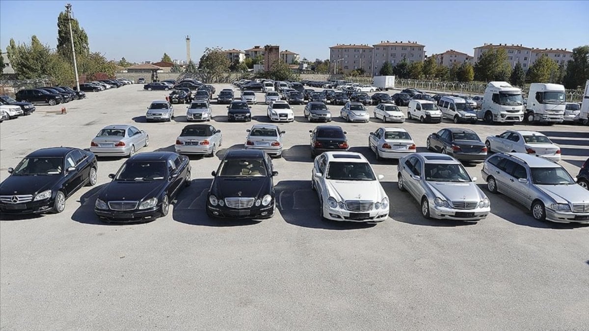 E-ihaleyle gümrüklerdeki tasfiyelik eşyalardan 5 yılda 13,5 milyar lira kazanç