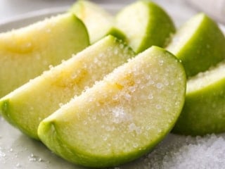 Meksika'dan çıktı: Yeşil elmayı tuzla yemenin etkisi