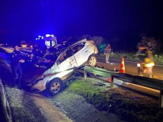 Eskişehir'de kontrolden çıkan sürücü araca çarptı: 2 ölü