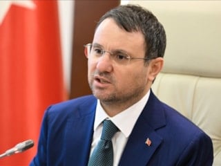 Siyaset dünyası Özgür Özel tarafından hedef alınan Akın Gürlek'e destek verdi