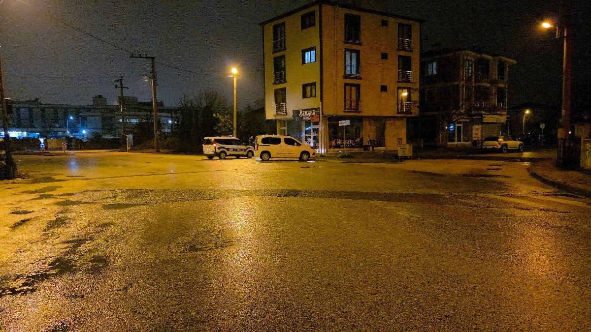 Düzce'de 14 yaşında çocuk, silahla vurulmuş halde ölü bulundu