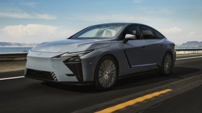 Lexus, ilk tamamen elektrikli versiyonlarıyla ES modelini piyasaya sürdü