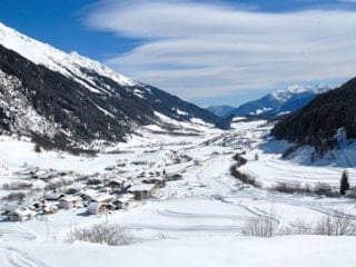 İtalya'da çığ düştü: Ölü ve yaralılar var