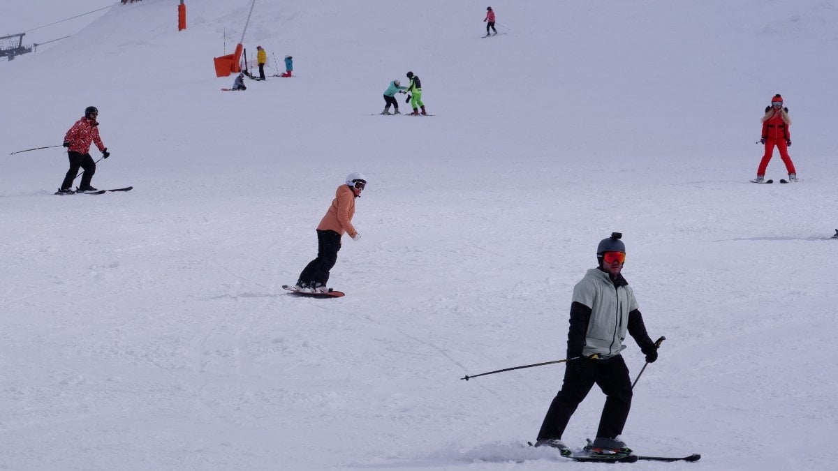 Erzurum Palandöken'de kayak keyfi
