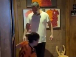 Arda Turan, oğluyla maç yaptı