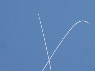 Birleşik Arap Emirlikleri, İran kaynaklı 4 füze ve 25 İHA'nın etkisiz hale getirildiğini açıkladı