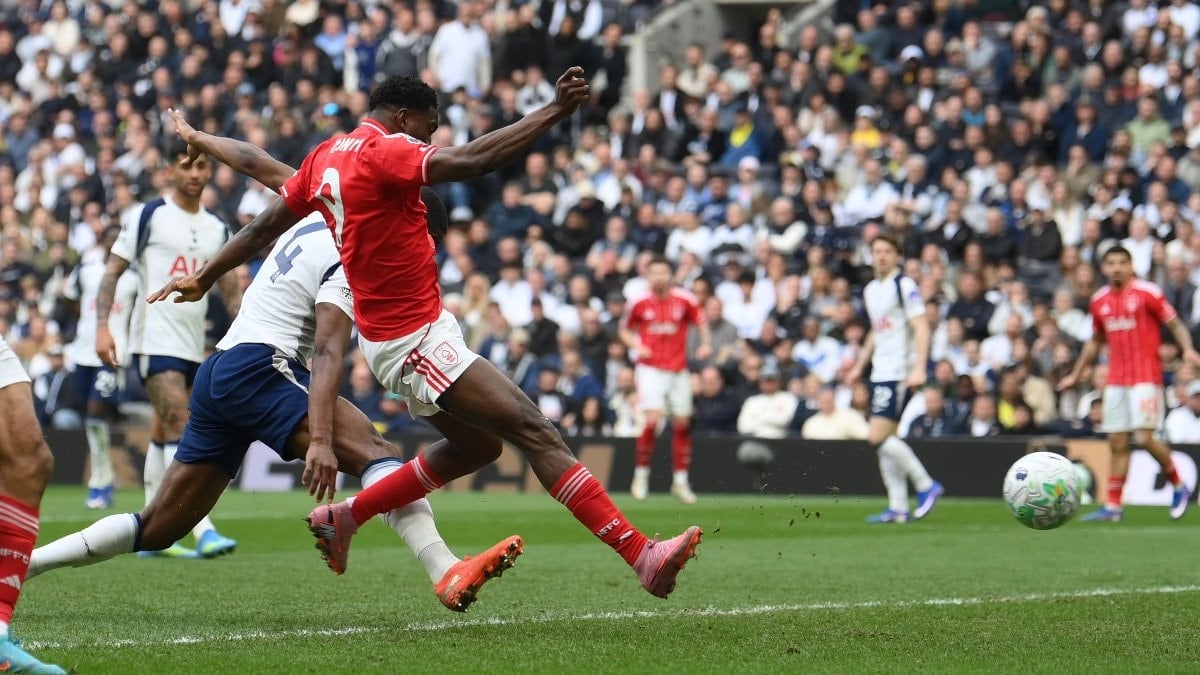 Nottingham Forest, deplasmanda Tottenham Hotspur'u yendi