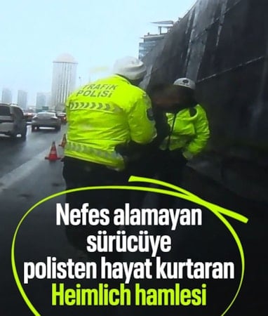 İstanbul'da trafikte boğazına şeker kaçan vatandaşa polisten Heimlich manevrası