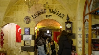 Gaziantep’in 500 yıllık Kaleoğlu Mağarası, bayramda ziyaretçi akınına uğradı