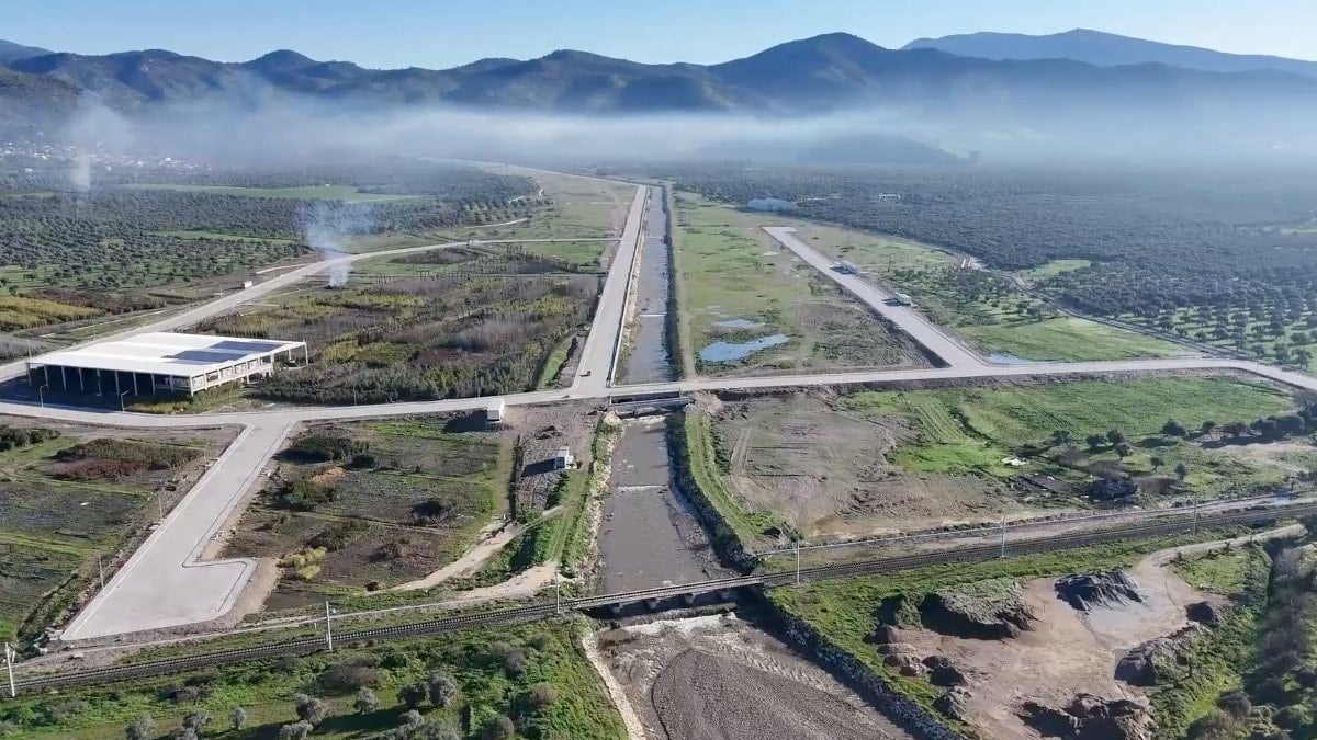 İzmir Bayındır Sera Organize Tarım Bölgesi'nde altyapı çalışmaları tamamlandı