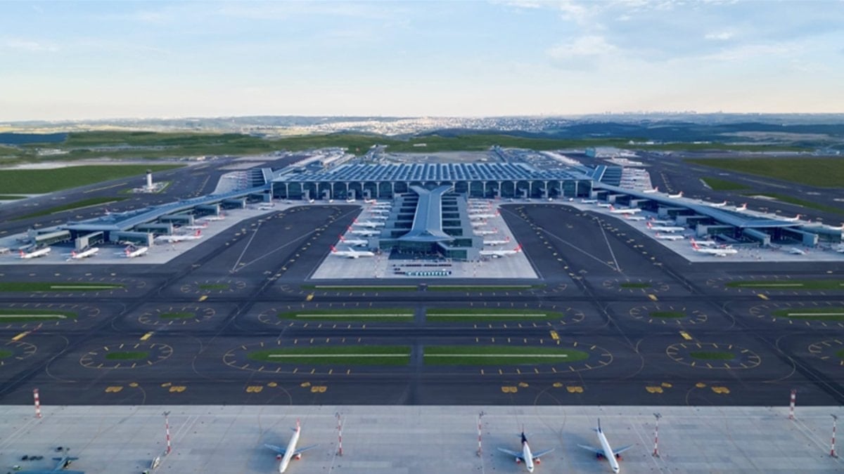 İstanbul Havalimanı en yoğun hava trafiğinde liderliğini koruyor