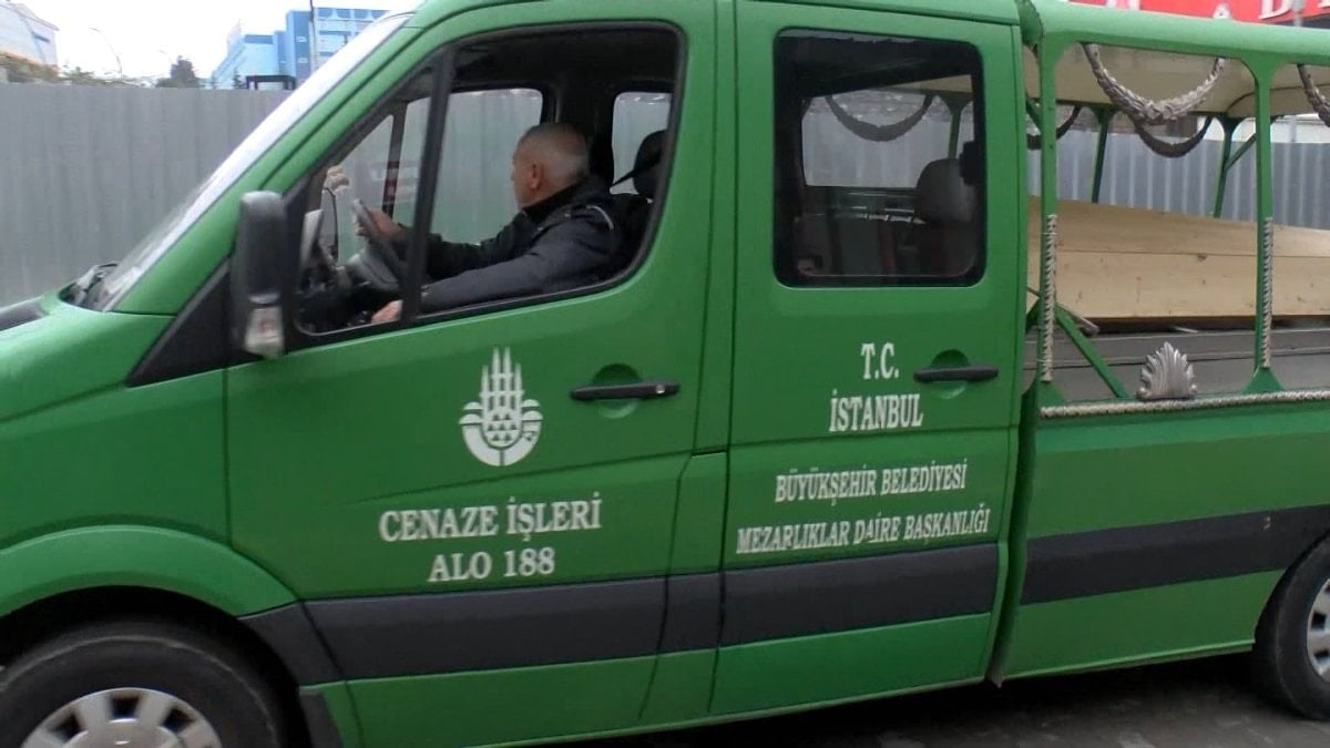 İstanbul'da çöken binada hayatını kaybeden kadının cansız bedeni teslim edildi