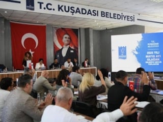 Kuşadası Belediyesi'nde başkan vekili seçimi yapıldı