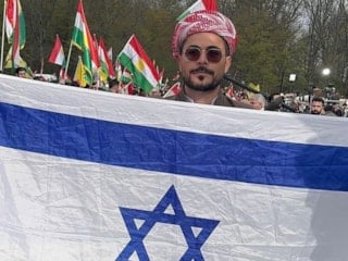 Almanya'da Nevruz kutlamalarında İsrail bayrağı açıldı