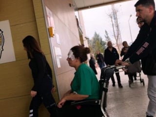 Bursa'da komşular arasında bıçaklı sopalı kavga: 2 yaralı