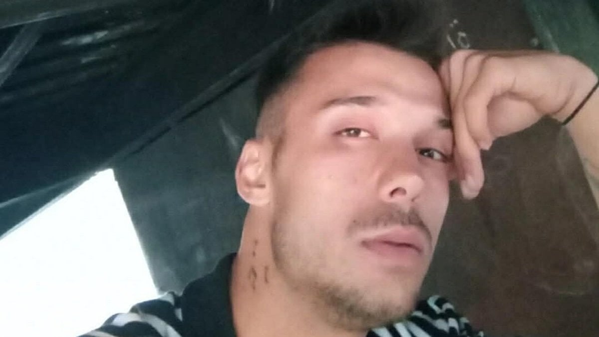 İzmir'de önü kesilen müzisyen kalbinden bıçaklandı