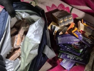 Edirne'de sınır kapısında çikolata dolu çantadan 220 bin euro çıktı