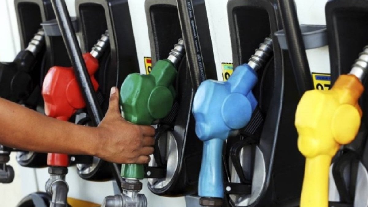 Yeni zamlar pompaya yansıdı: 24 Mart Salı zamlı benzin, motorin ve otogaz fiyatları
