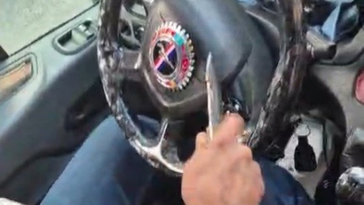 İzmir’de minibüste taciz iddiası bıçaklı kavgaya dönüştü