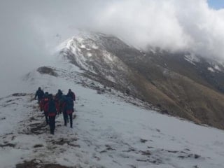 Manisa'da zirve tırmanışında kaybolan amatör dağcı, bağ evinde bulundu