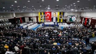 Fenerbahçe'de Divan Kurulu Toplantısı ertelendi