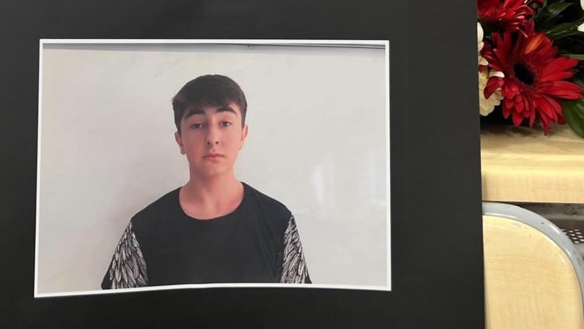 Bolu'da gölette boğulan çocuk için sınıf arkadaşlarından anlamlı anma