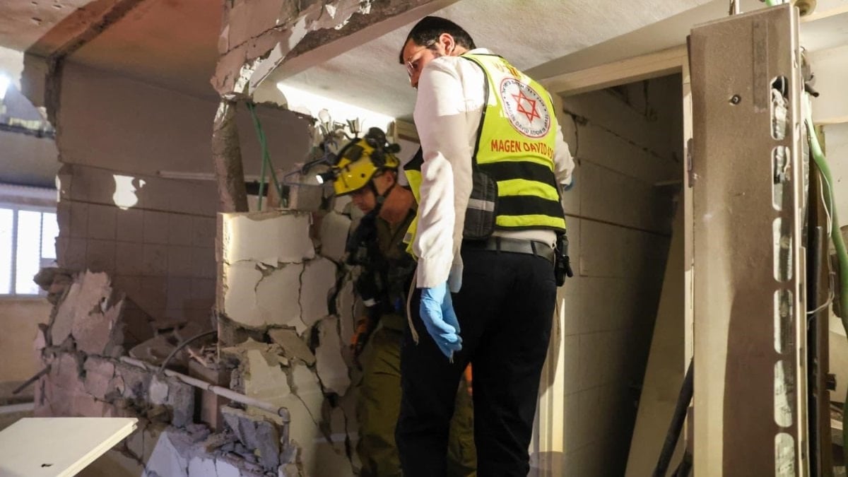 İran'dan İsrail'e yeni füze saldırısı