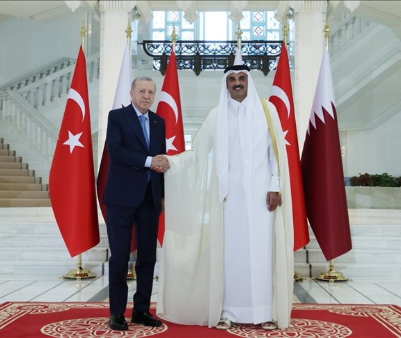 Katar Emiri Al Sani'den Cumhurbaşkanı Erdoğan'a teşekkür