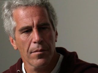 Dünyayı sarsan Epstein'in mağdurları bir araya geldi: Gözlerimizdeki korkudan hoşlanıyordu