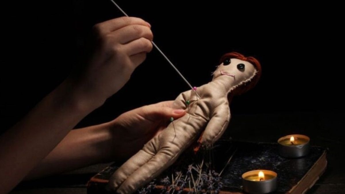 Trabzon'da kız arkadaşına büyü yaptırmak istedi: 500 bin lira dolandırıldı