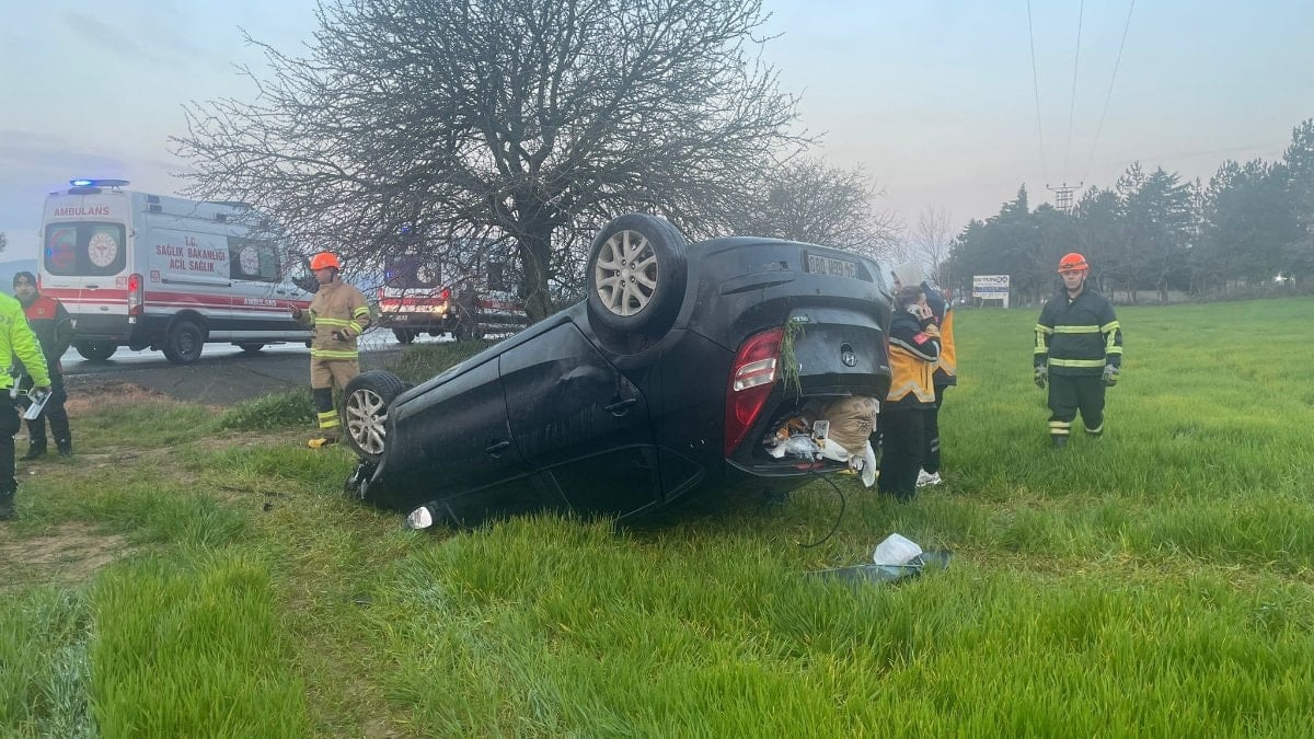 Edirne'de takla atan otomobilin 19 yaşındaki sürücüsü hayatını kaybetti