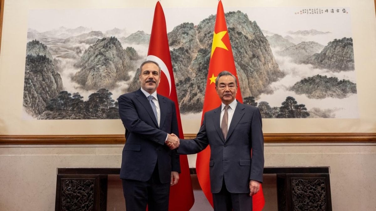 Hakan Fidan, Çinli mevkidaşıyla görüştü