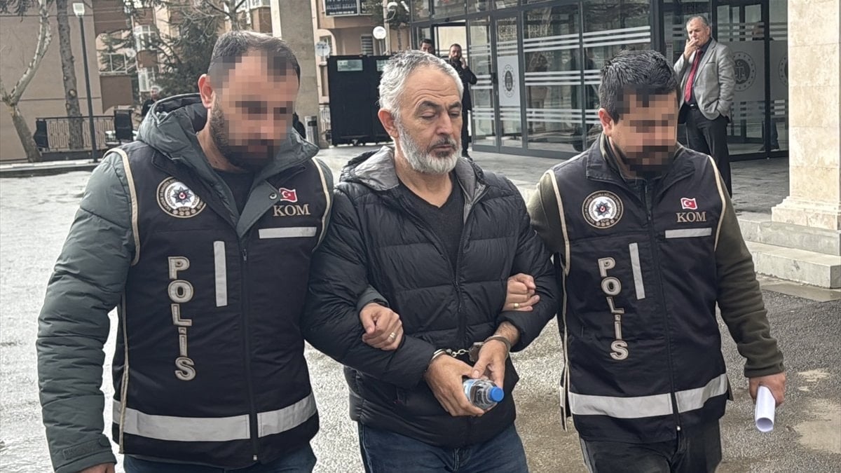 Akın Gürlek'in tapu kayıtlarını sorgulayan tapu müdürleri tutuklandı