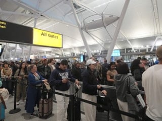 ABD’de hükümet kapanması uzarsa havaalanları kapanabilir