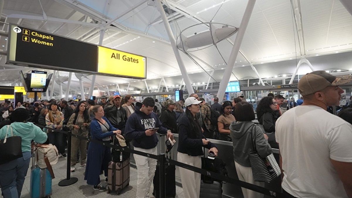 ABD’de hükümet kapanması uzarsa havaalanları kapanabilir