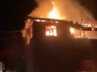 Çankırı'da alevlere teslim olan ev küle döndü