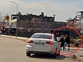 Hatay'da yolda yürüyen kadının kolyesini kapıp kaçan şüpheli tutuklandı