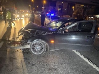 İstanbul'da kaza yaptı, aracını bırakıp kaçtı