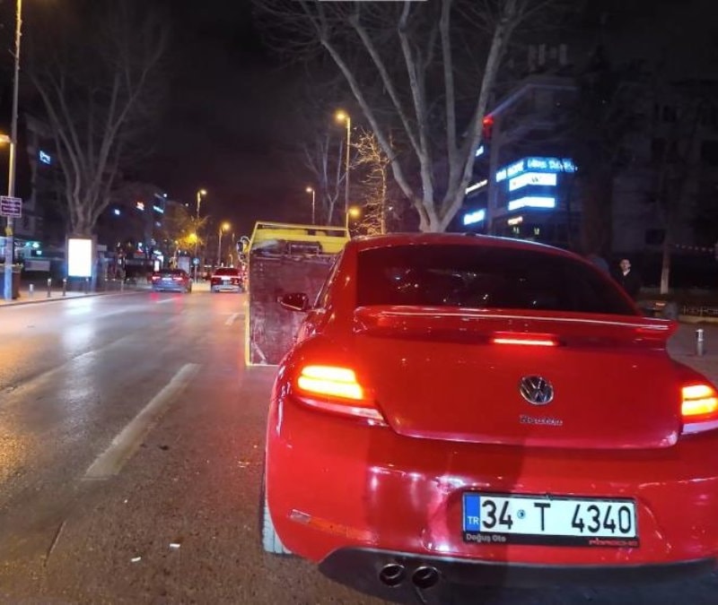 Gebze’den Kadıköy’e eğlenceye geldi, abartı egzoz cezasıyla döndü