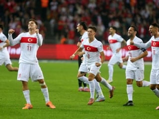 Türkiye - Romanya maçının ilk 11'leri