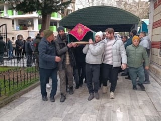 İstanbul'da motosiklet kazasında yaralanan kız 20 günlük yaşam savaşını kaybetti