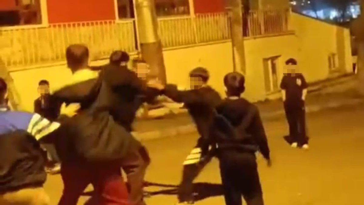 Ankara'da bir çocuk önü kesilerek yaşıtları tarafından darbedildi