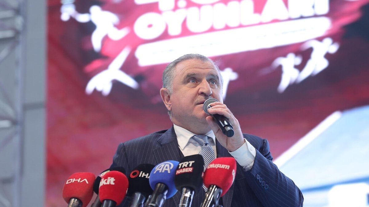 Bakan Bak: İnşallah 24 yıl sonra Dünya Kupası'na katılacağız