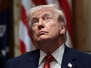 Trump: İran'da enerji tesislerine yönelik saldırıları 10 gün daha erteledim