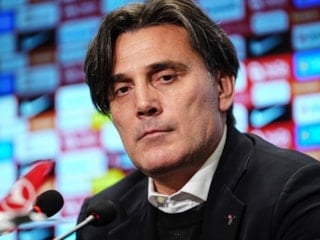 Rumen basınından provakasyon! Montella'ya istifa sorusu soruldu
